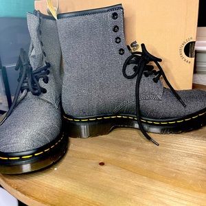Dr. Martens Size 8 Women’s Grey Vegan Boots - Like New